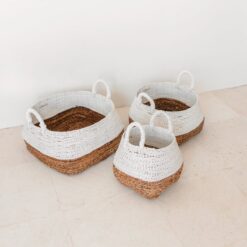 Alternative view of Geweven opbergmand wit – Boho decoratieve mand – vierkante wasmand – plankmand gemaakt van bananenvezel MAJALENGKA wit (3 maten)