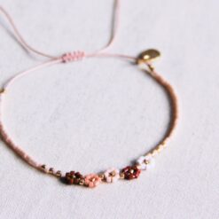 Alternative view of Miyuki armband met 5 mini madeliefjes - mix nude