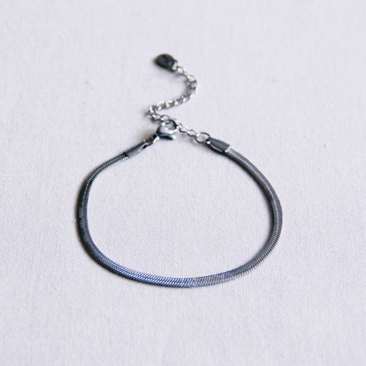 SA814 - Stalen armband “platte slang” - zilver