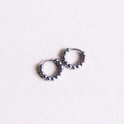 Alternative view of RVS oorringen 10mm "balletjes" - zilver