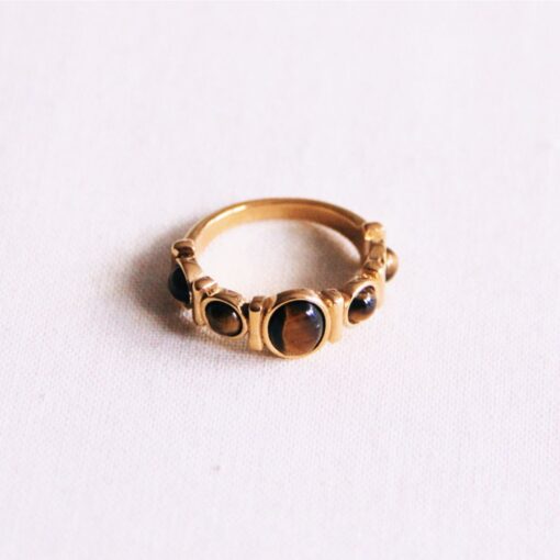Gladde ring met 5 stenen - bruin
