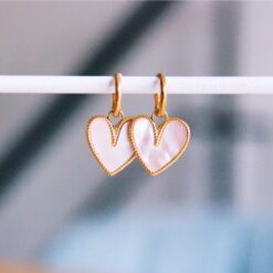 Oorringen van roestvrij staal met parelmoer hart