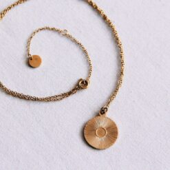 Fijne roestvrijstalen ketting met ronde fantasiebedel