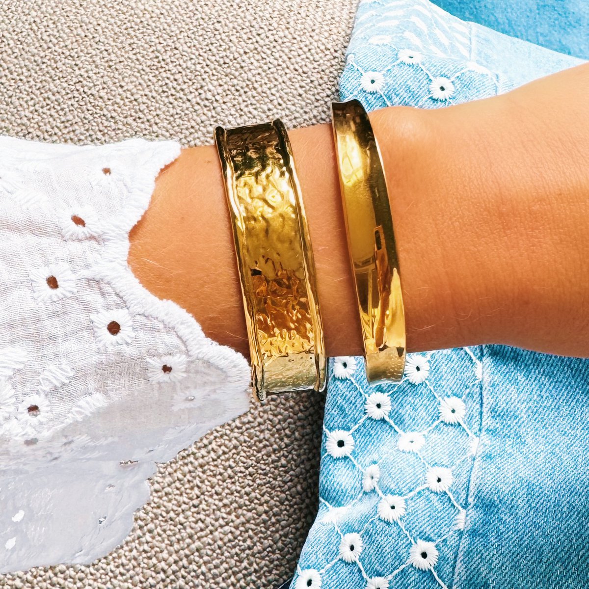 Bangle breed uitlopend - goud - Afbeelding 3