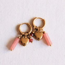 Alternative view of Brede oorring met buis, facet en hart - roze