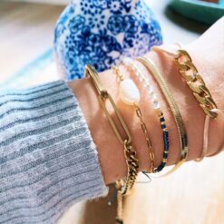 Alternative view of SA813 - Stalen armband “platte slang” - goud