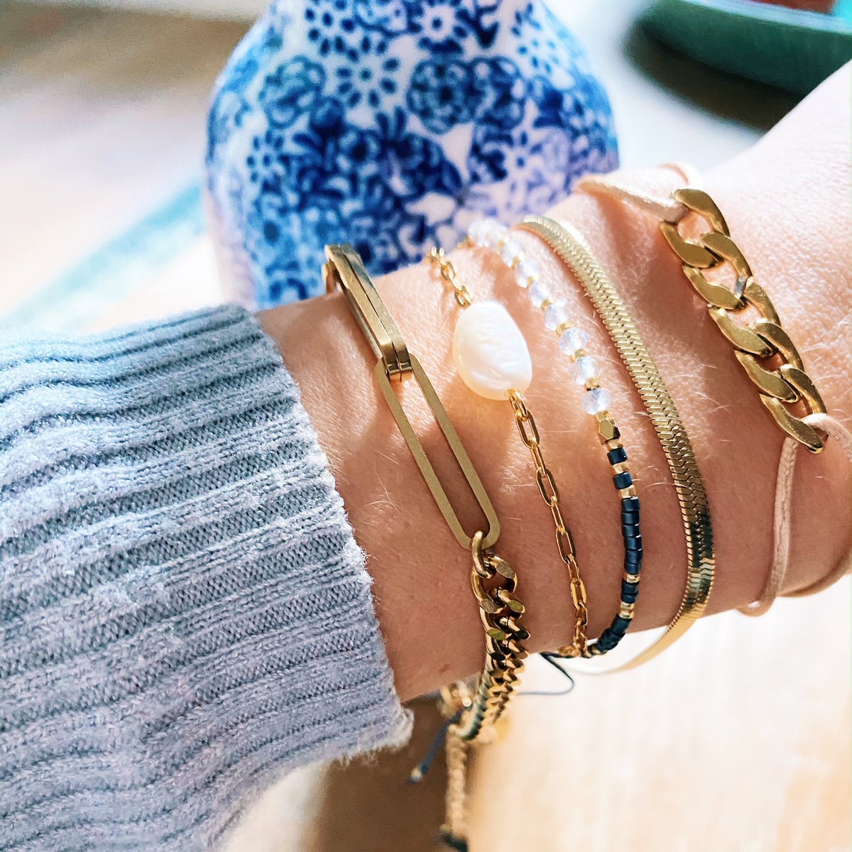 SA813 - Stalen armband “platte slang” - goud - Afbeelding 2