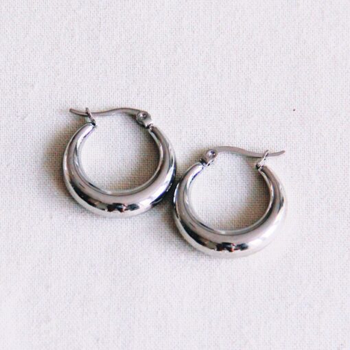 Stainless steel hoop 19mm “wide” – silver