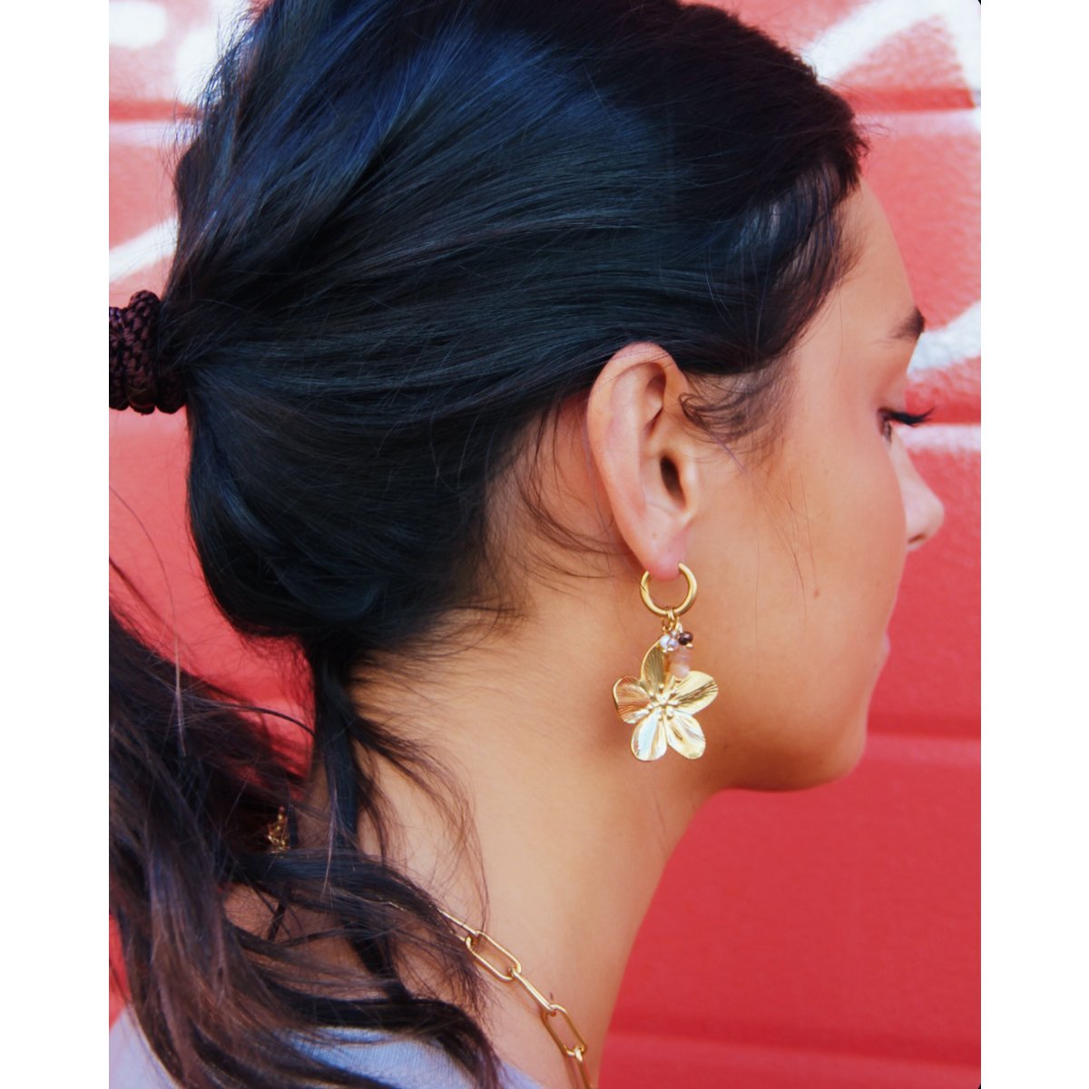 Oorring met een cluster van edelstenen en bloem - naakt - Afbeelding 3