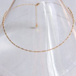 Kleine gedraaide ketting van roestvrij staal – goud