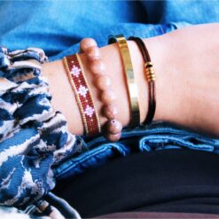 Alternative view of Dubbele Miyuki -armband met 3 mini -harten - donkerbruin