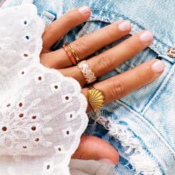 Alternative view of Tilabead ring - lichtroze/goud