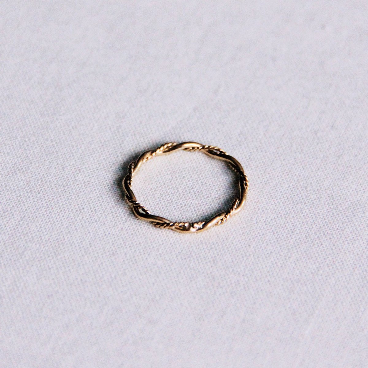 Roestvrijstalen minimalistische gevlochten ring - goud